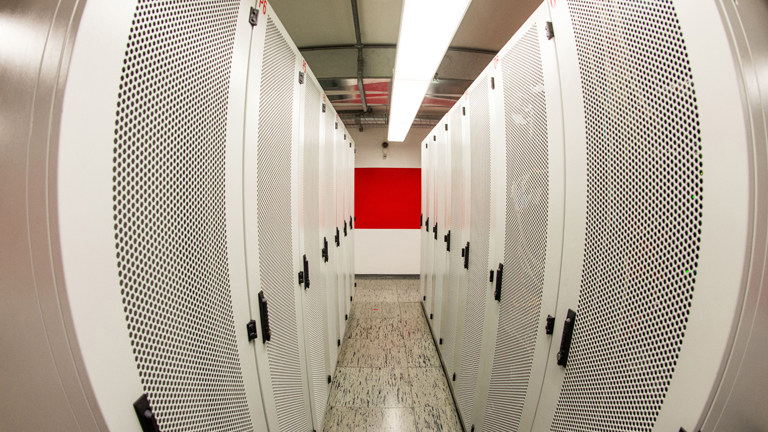 Blick in das Rechenzentrum der DNS:NET Internet Service GmbH in der Berliner Lützowstraße.