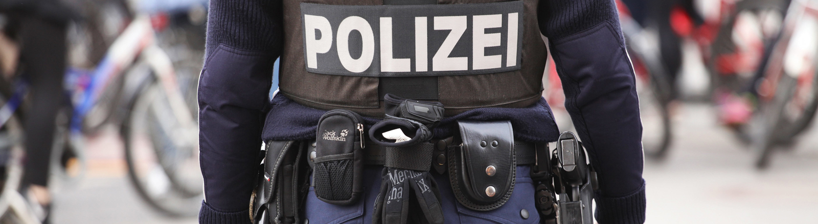 Urteil In Bayern Polizisten Durfen Keine Sichtbaren Tattoos Tragen Dlf Nova