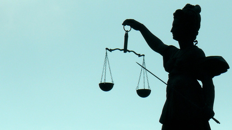 Bild einer Justitia-Statue