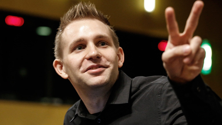 Max Schrems vor dem EuGH am 6.10.2015.
