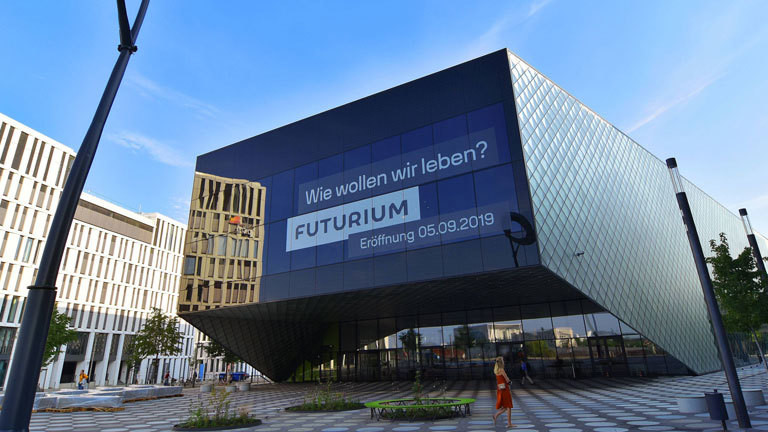 Blick von außen auf das Futurium in Berlin-Mitte.