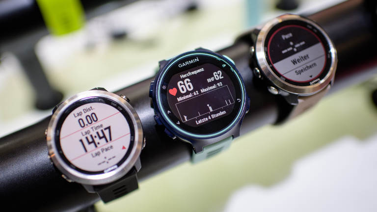 Drei Fitness-Tracker von Garmin