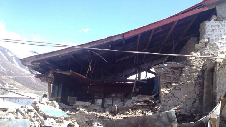 Zerstörung nach einem zweiten Beben in Nepal