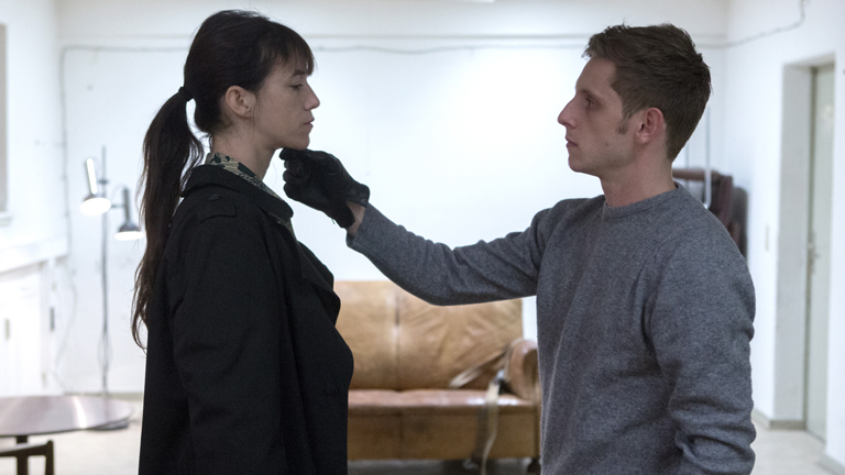Charlotte Gainsbourg als Joe und K (Jamie Bell) in einer Szene des Kinofilms "Nymph()maniac 2"