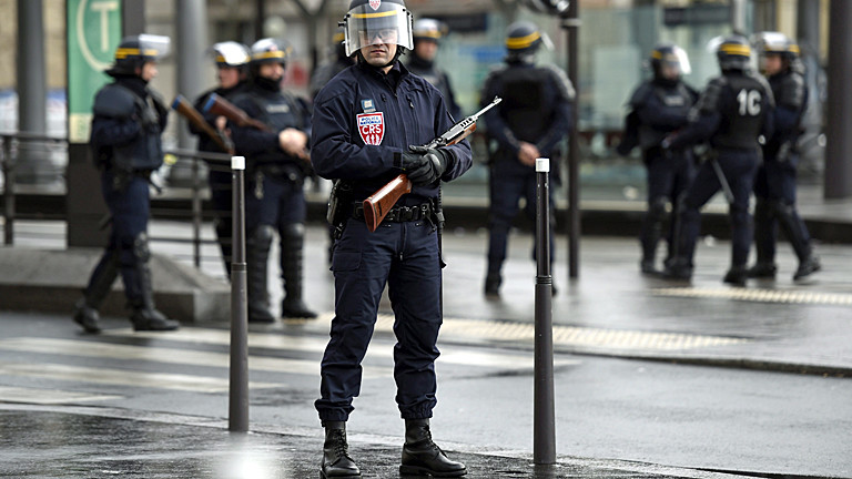 Polizisten in Paris