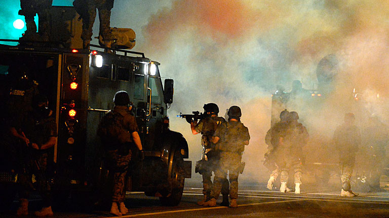 Soldaten im Einsatz in der amerikanischen Kleinstadt Ferguson