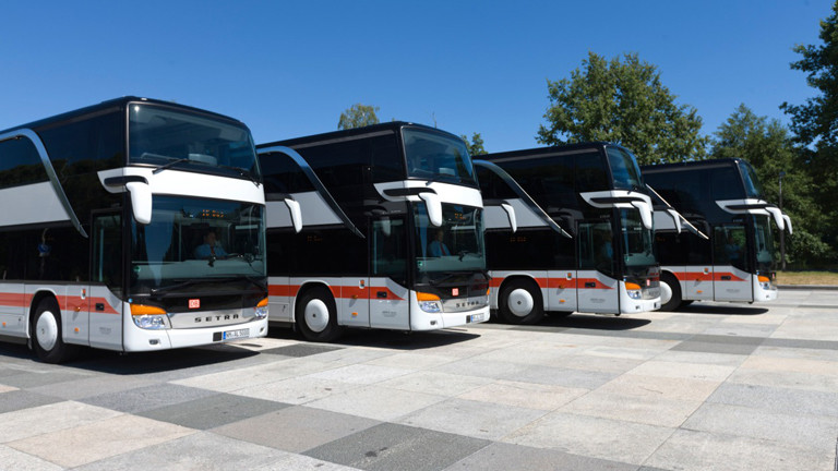 Busse aus der Fahrzeugflotte der Deutschen Bahn.