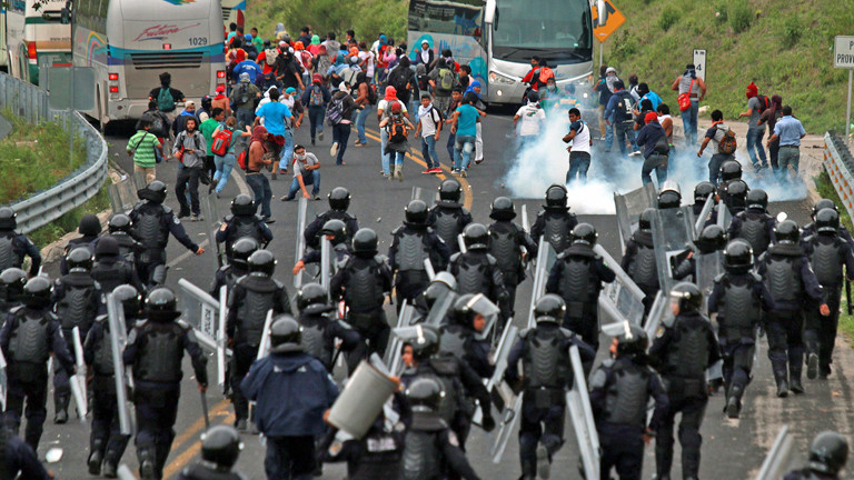 Ausschreitungen in Mexiko am 04.06.2015.