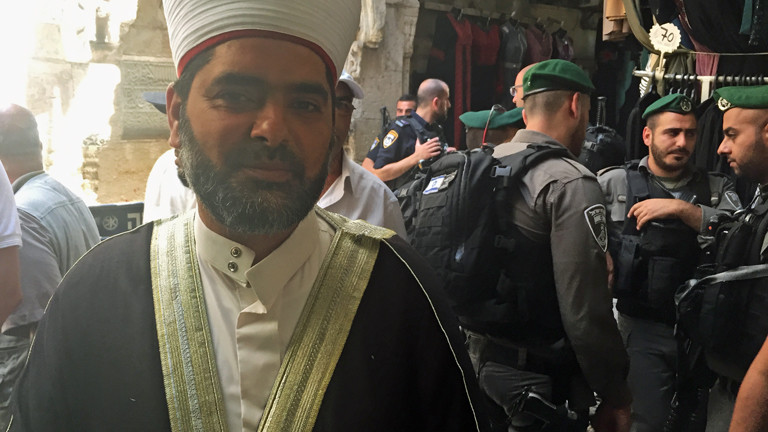 Scheich Omar Kiswani leitet die Al-Aksa-Moschee.