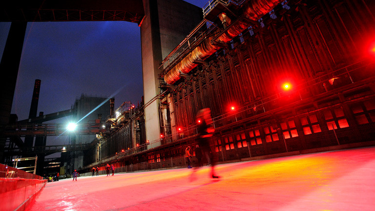 Eisbahn auf dem Gelände der Zeche Zollverein