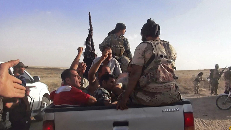 Dieses Bild aus dem Twitter-Account der islamistischen Albaraka News zeigt angeblich Isis-Kämpfer im Irak.