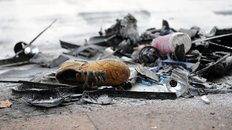 Spuren eines illegalen Autorennens in Berlin