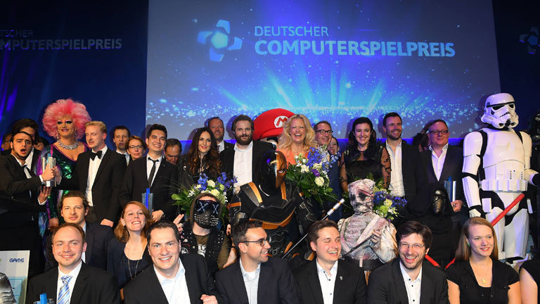 Gruppenbild Verleihung des Deutschen Computerspielpreises 2017 in Berlin