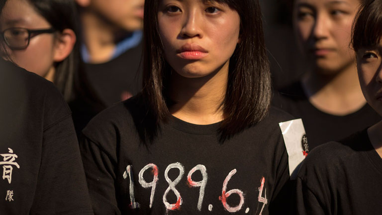 Am 4.6.1989 kam es in China zur gewaltsamen Niederschlagung von Studenten-Protesten. Sie sind als Tiananmen-Massaker in die Geschichte eingegangen.