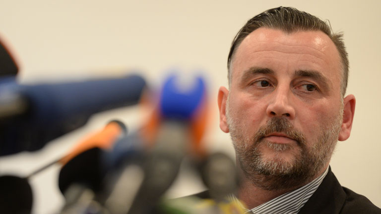 Der Mitbegründer der Dresdner Pegida-Bewegung Lutz Bachmann ist am 19.01.2015 bei einer Pressekonferenz in Dresden (Sachsen) zu sehen.