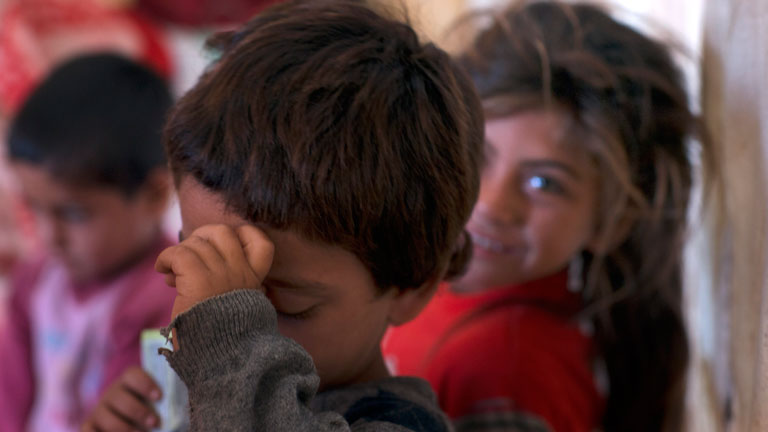 Syrische Kinder, die vor dem Bürgerkrieg in Syrien geflohen sind, in einem Flüchtlingslager im Libanon.
