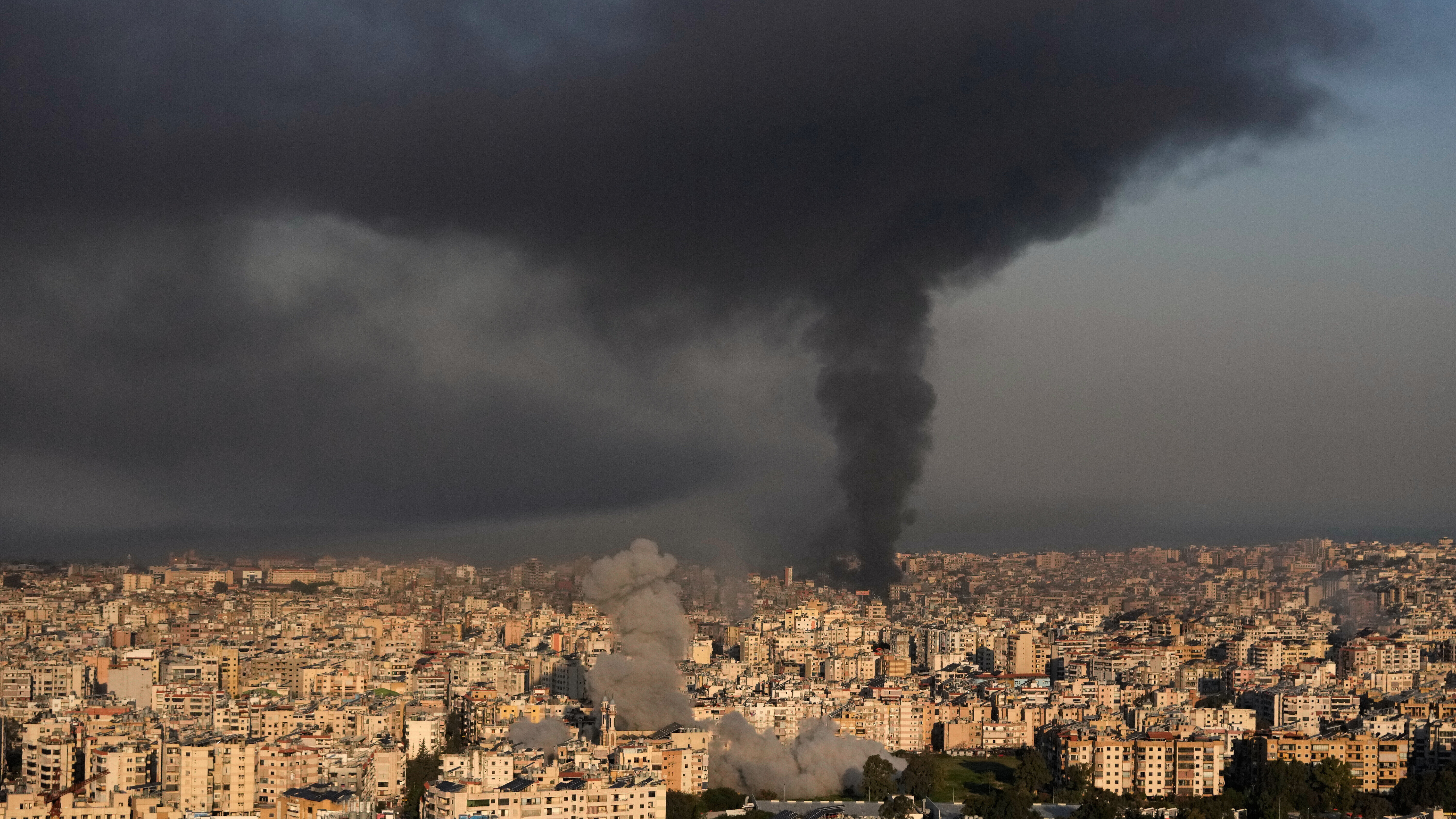 Große Rauchwolke über Beirut