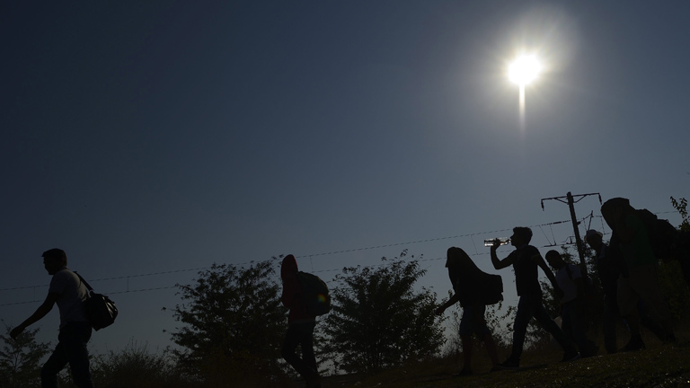Flüchtlinge an der Grenze zwischen Mazedonien und Griechenland