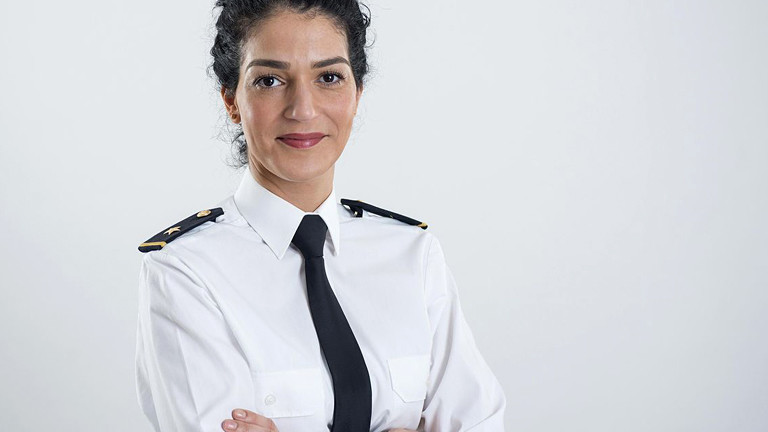 Frau in Uniform