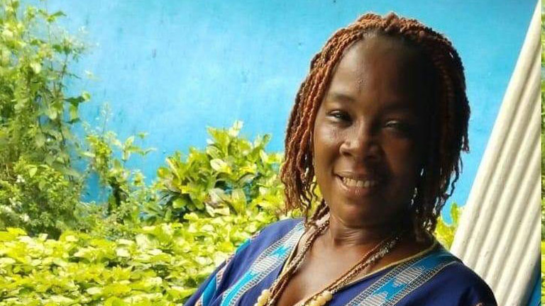 Tinas Schwiegermutter Mamí in Liberia