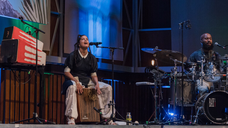 Auf der Bühne 18.06.2022 mit Ibeyi