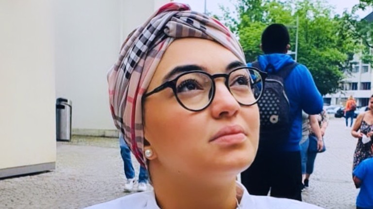 Bayan