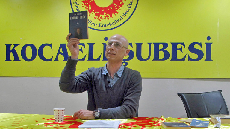 Güven Bakirezer, Dozent für Sozialwissenschaften