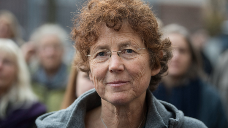 Ärztin Kristina Hänel am 24.11.2017 vor dem Amtsgericht in Gießen (Hessen).