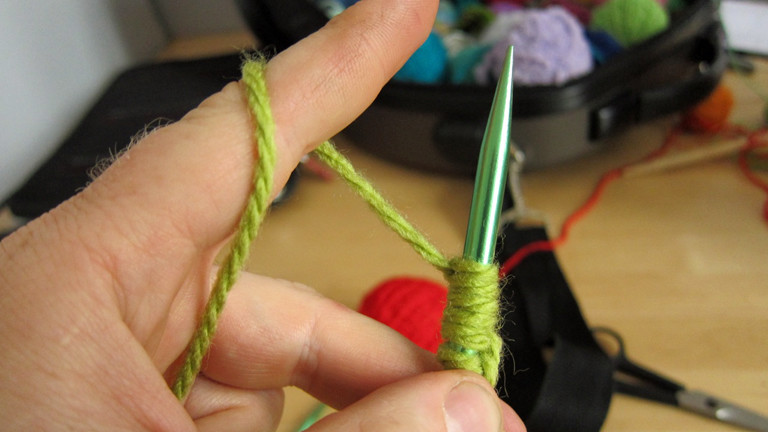 Eine Stricknadel