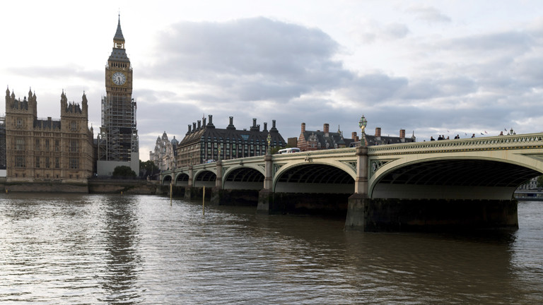 Die Towerbridge und der Tower in London.