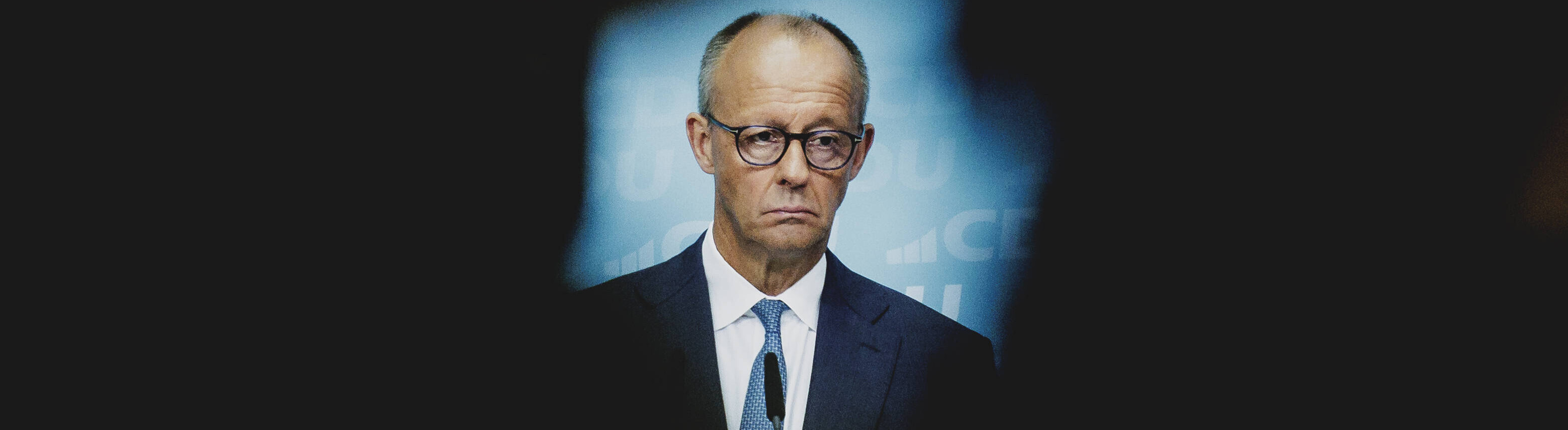 Friedrich Merz (CDU), Bundeskanzler, aufgenommen im Rahmen einer Pressekonferenz als Reaktion auf die Landtagswahl in Sachsen-Anhalt in Berlin, 07.09.2026