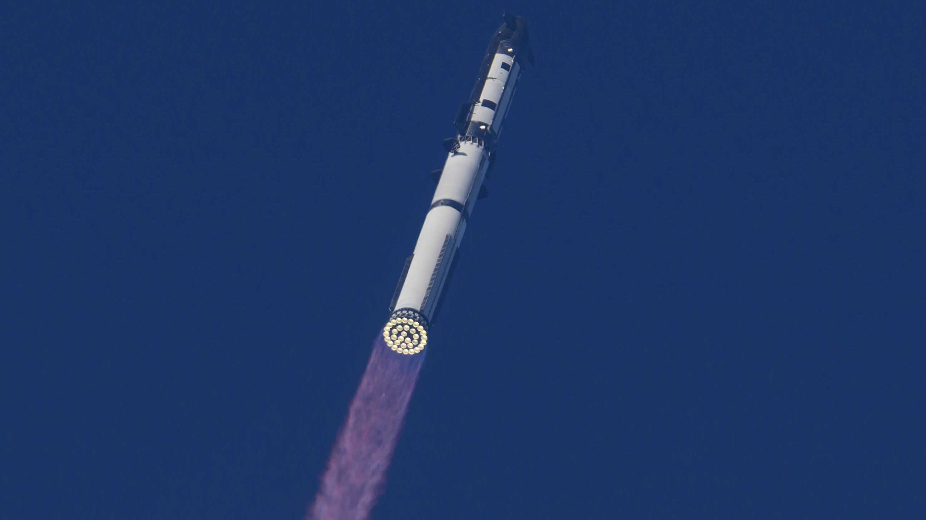 Eine neue Version der SpaceX-Starship-Rakete startet am 22. Mai 2026 von der Starbase in Texas.