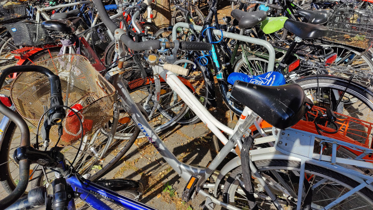 In der Nähe des Münsteraner Bahnhofs abgestellte Fahrräder