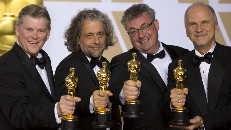 Richard R. Hoover, Paul Lampert, Gerd Nefzer und John Nelson mit ihren Oscars für die besten visuellen Effekte bei Blade Runner 2049.