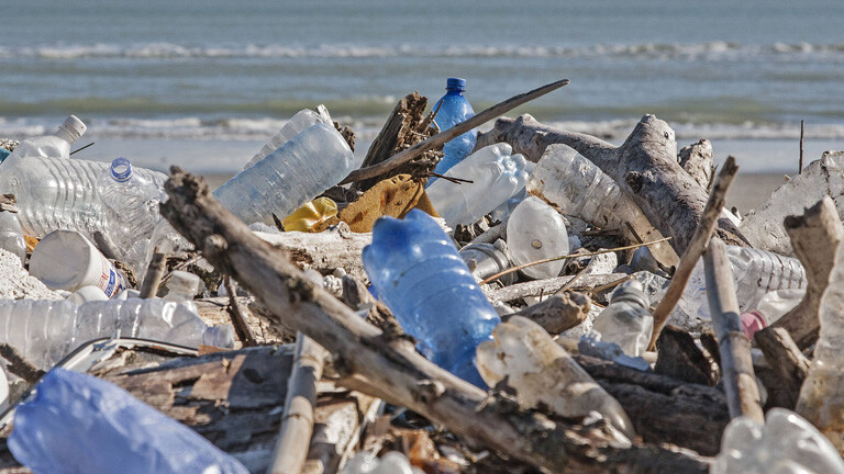 Plastikmüll am Strand