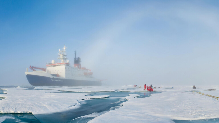 Das Forschungsschiff Polarstern von Alfred-Wegener-Institut in Bremerhaven im Einsatz.