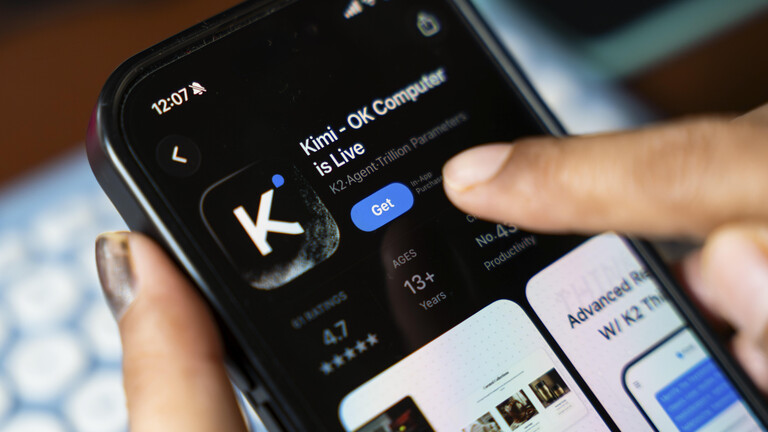 W-rter-des-Jahres-2025-Wie-K-nstliche-Intelligenz-unsere-Sprache-ver-ndert