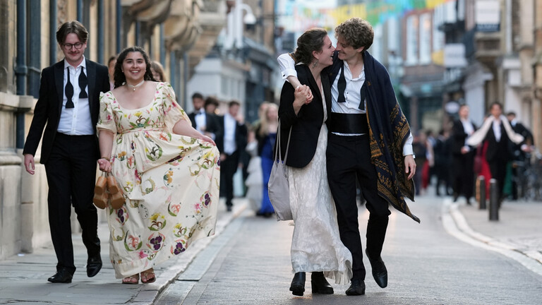 Artikel über Dark Academia und die Corona-Generation