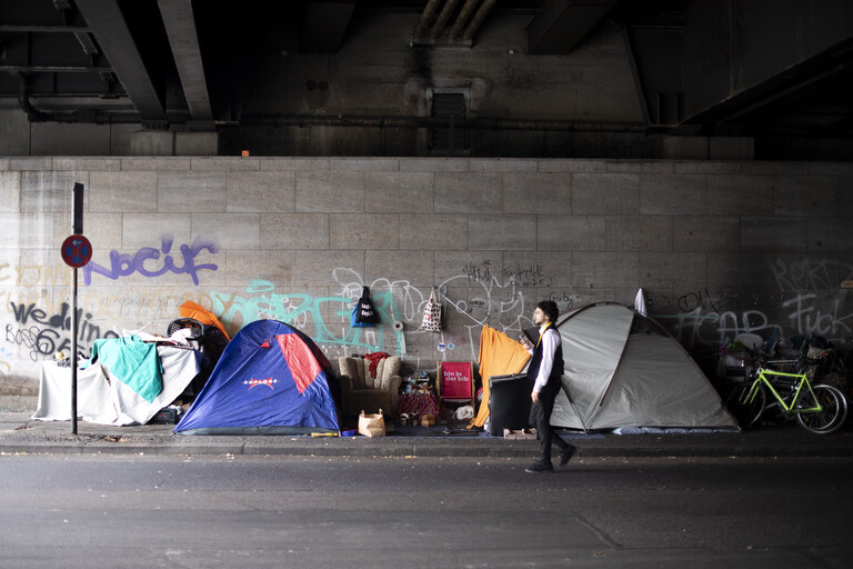 Obdachlosigkeit-Keiner-ohne-Wohnung-bis-2030-