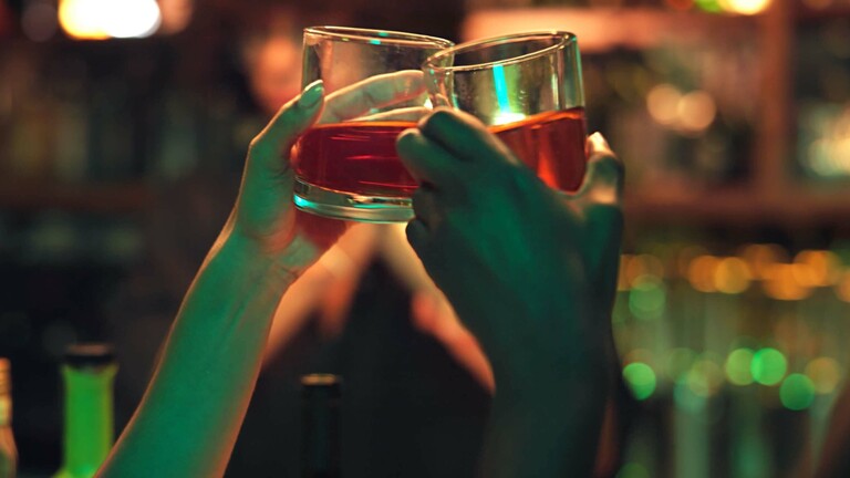 N-chtern-feiern-Als-Einzige-nichts-trinken-und-sich-daf-r-rechtfertigen-m-ssen