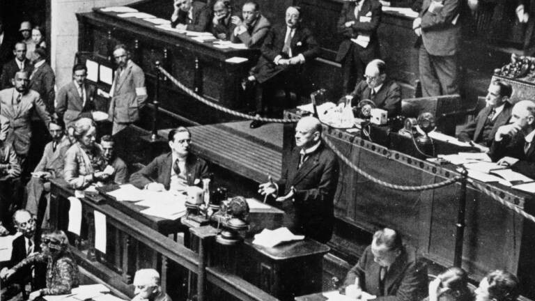 Reichsaußenminister Gustav Stresemann spricht vor dem Völkerbund in Genf am 10. September 1926