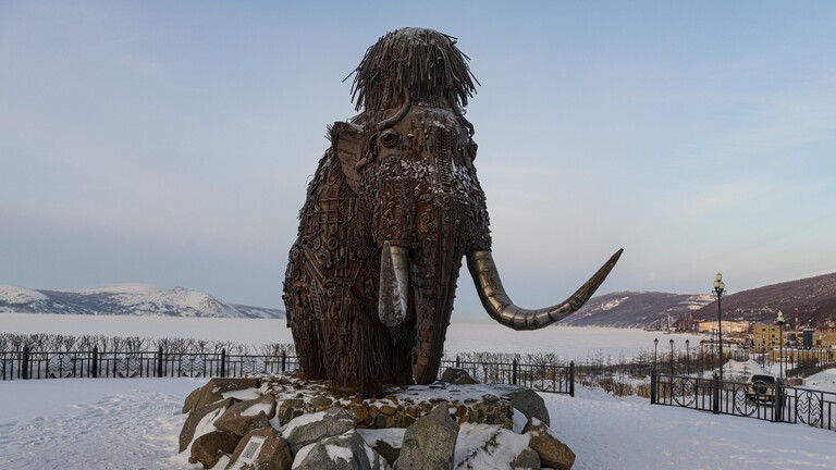 Mammut-Denkmal in Magadan Oblast, Russland (10.03.2020)