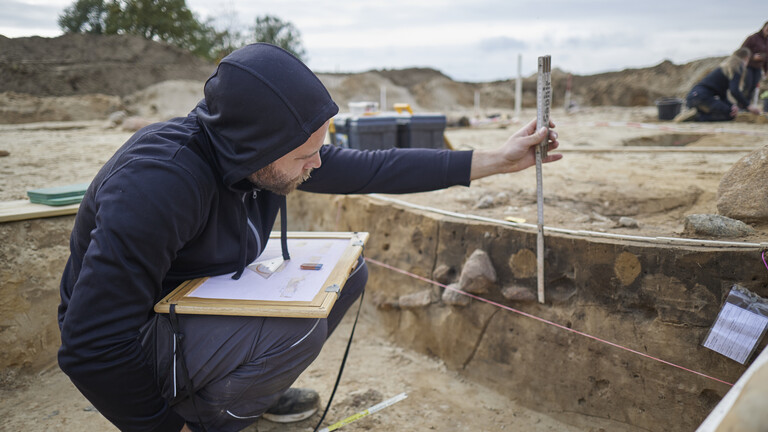 Ausgrabungsarbeiten in Seddin, Brandenburg (2023)