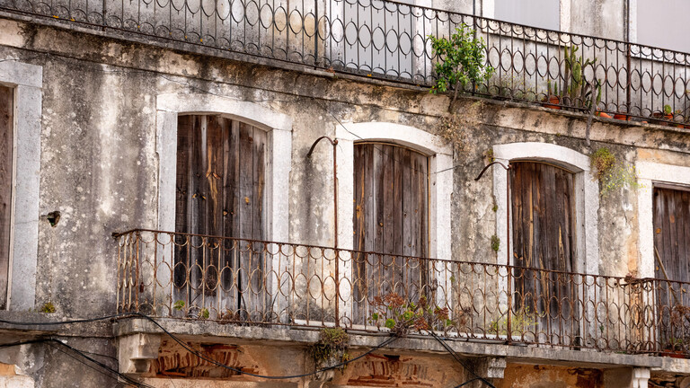 Verlassenes Haus in Lisabon, Portugal (04.06.2024)