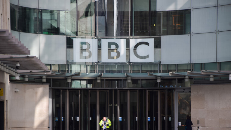 ChatGPT:  Gesamtansicht des Broadcasting House, dem Hauptsitz der BBC im Zentrum Londons.