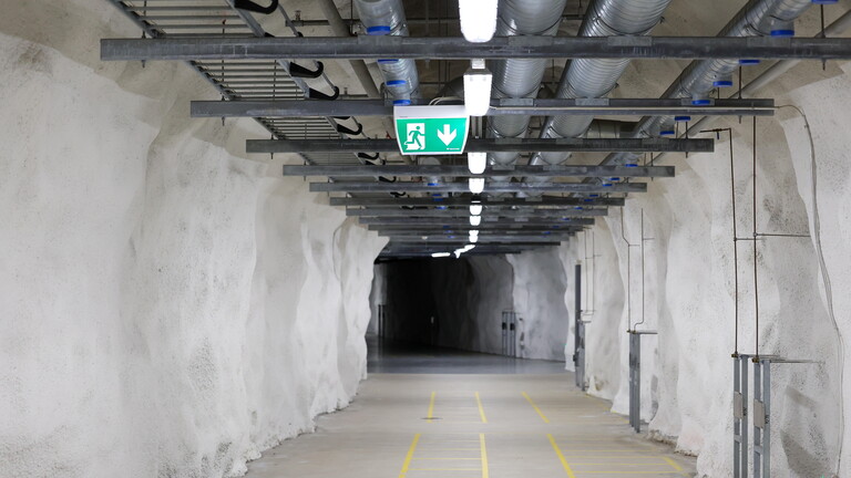 Gang in einem Schutzbunker in Helsinki, Finnland (07.04.2026)