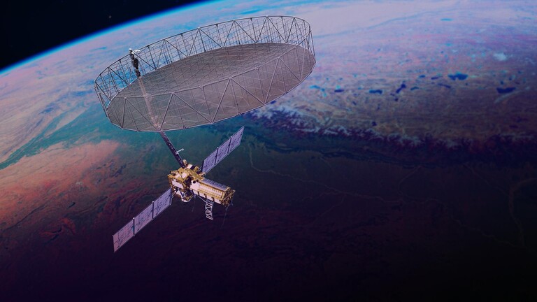 Der NISAR-Satellit umkreist die Erde (15.08.2025)