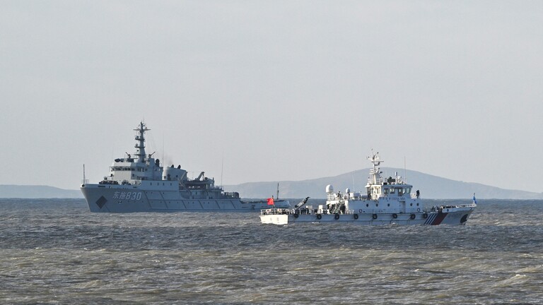 Patrouillierende chinesische Schiffe  vor der Insel Pingtan, dem nächsten chinesischen Landstück zu Taiwan am 30. Dezember 2025