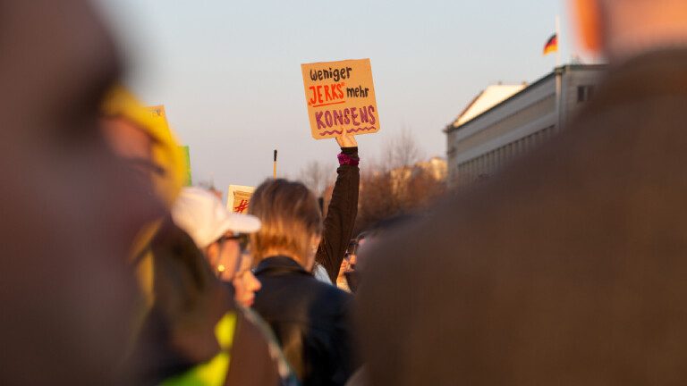 Demonstration gegen sexualisierte digitale Gewalt in Berlin, organisiert vom Bündnis Feminist Fight Club