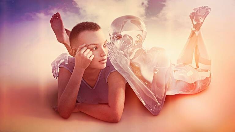 Roboter flüstert etwas einer Frau zu